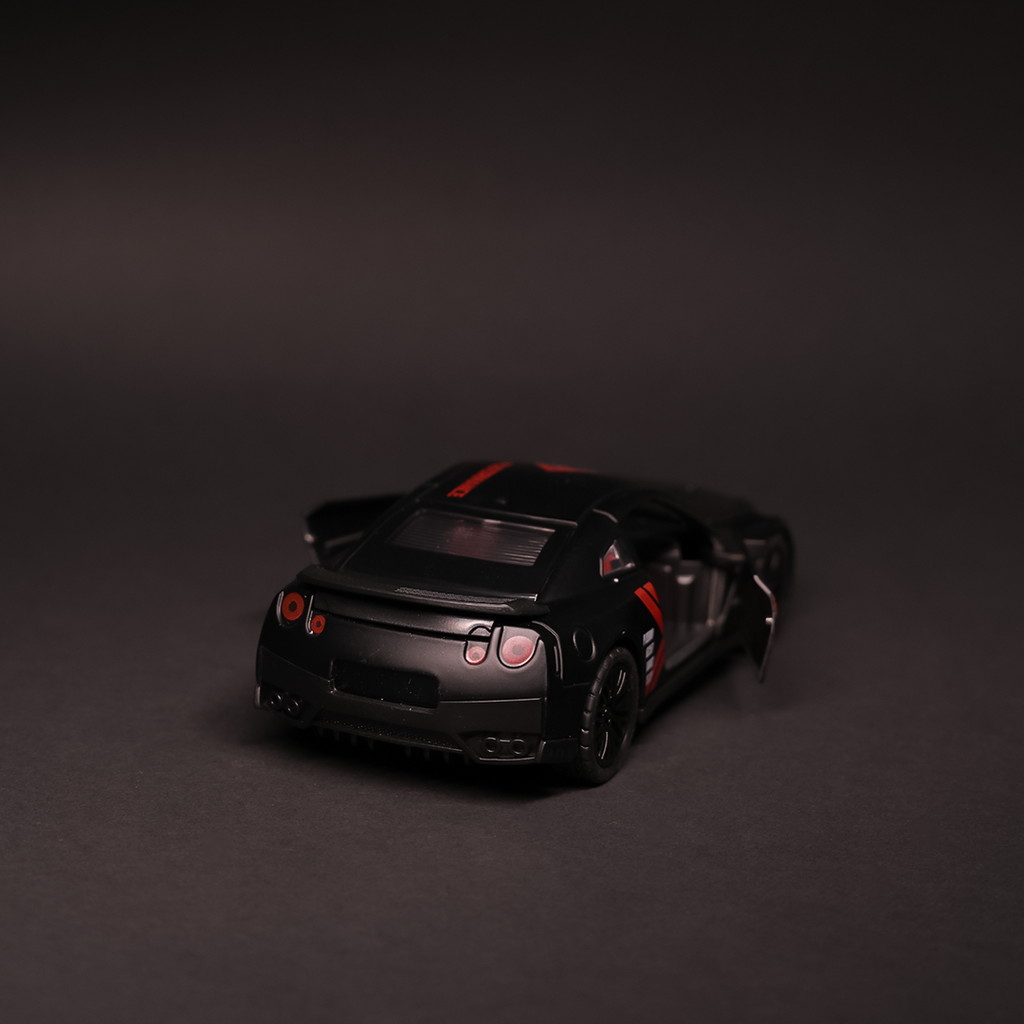 GTR R35 Matte Black Color (scale 1:36)