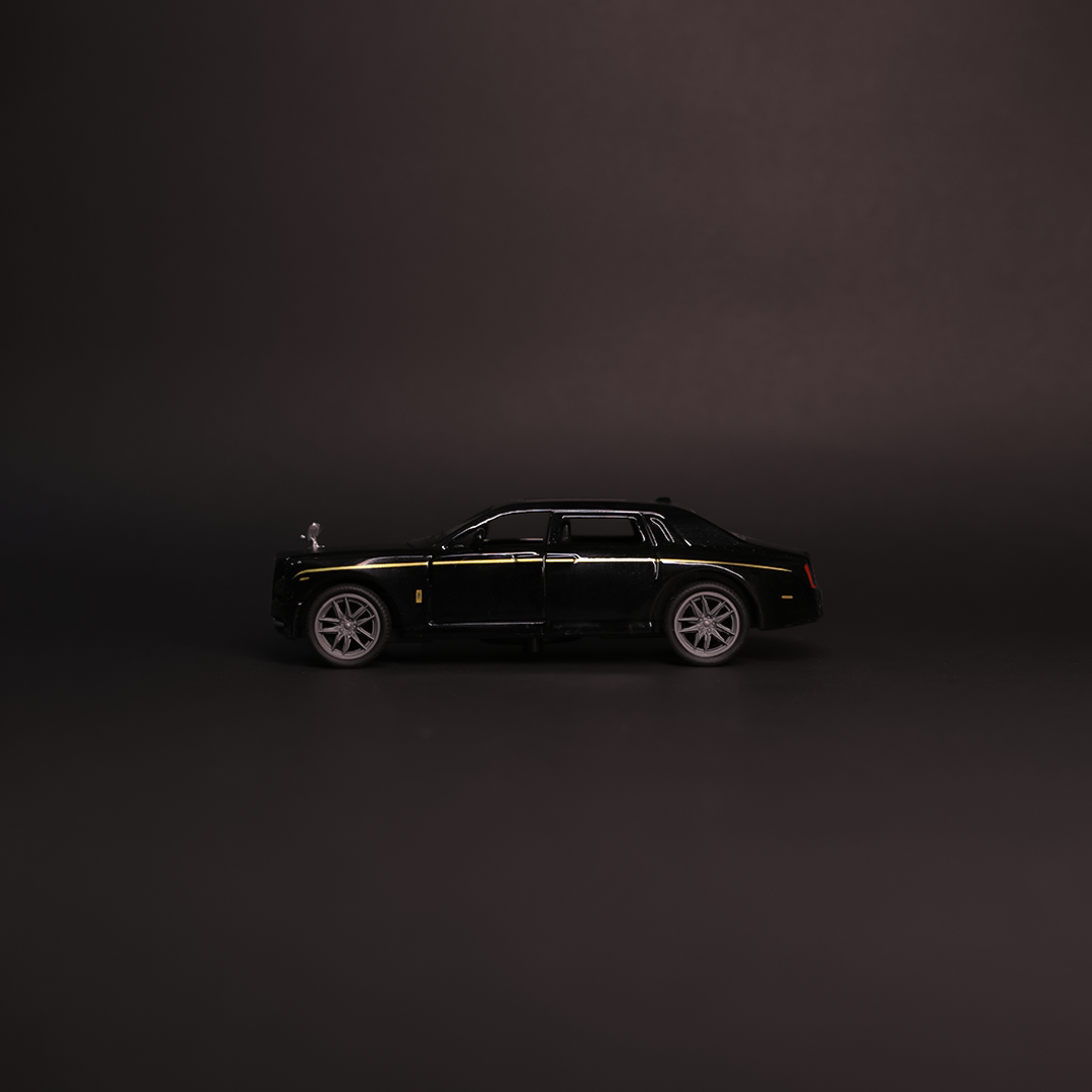 Rolls Royce Black (Scale 1:36)